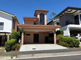 Casa en Venta en San Francisco Heredia, Heredia