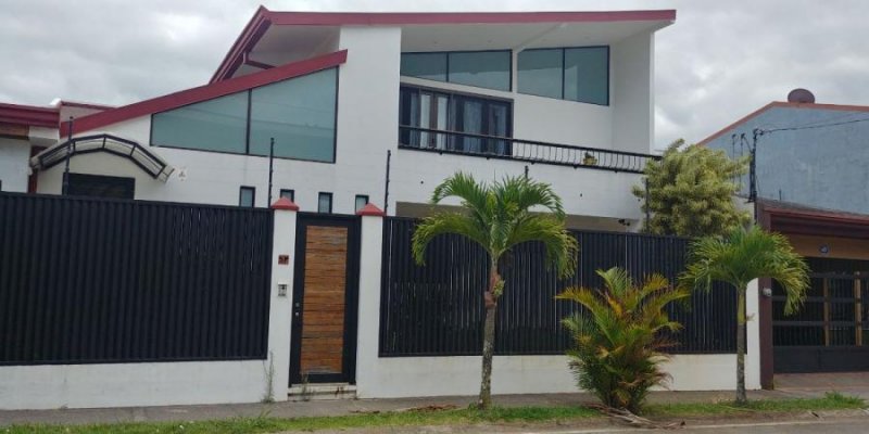 Casa en Venta en Res Quizarco Heredia, Heredia