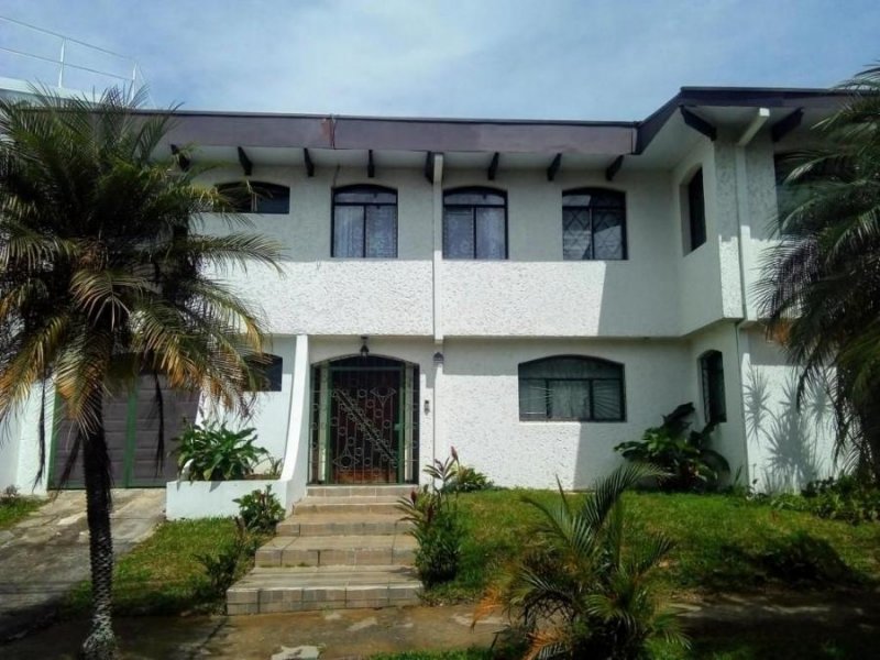 Foto Casa en Alquiler en Sabana, San José, San José - U$D 1.800 - CAA28508 - BienesOnLine