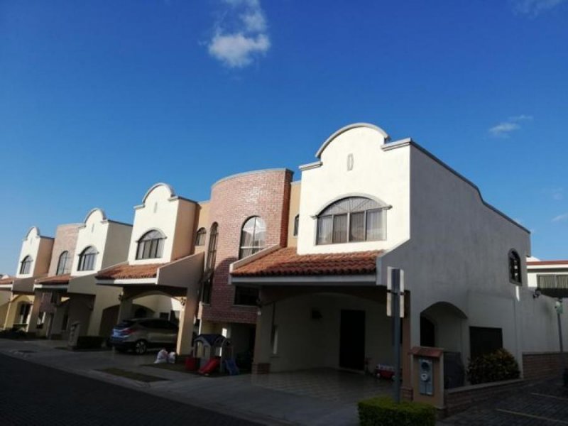 Casa en Venta en  Escazú, San José
