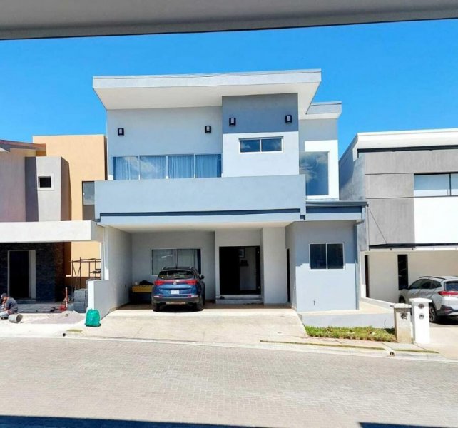 Casa en Venta en  Escazú, San José