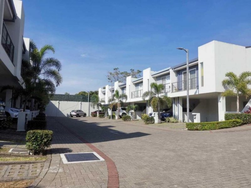 Casa en Venta en  Santa Ana, San José