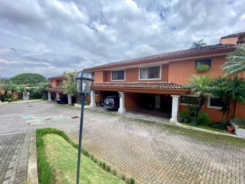 Casa en Venta en  Escazú, San José