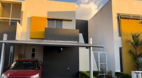 Casa en Venta en Piedades Santa Ana, San José