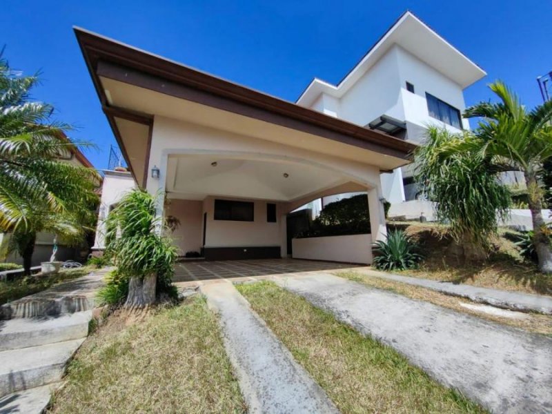 Casa en Venta en  Heredia, Heredia