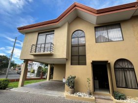 Casa en Venta en  Escazú, San José