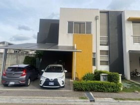 Casa en Venta en  Escazú, San José