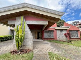 Casa en Venta en  Escazú, San José