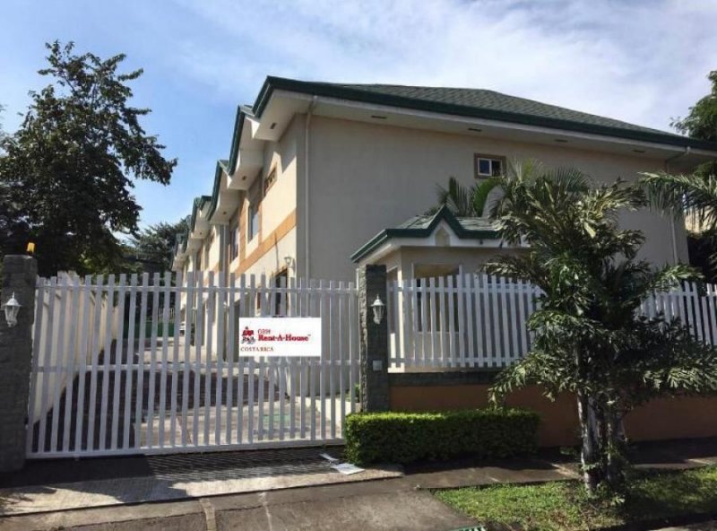 Foto Casa en Venta en Escazú, San José - U$D 285.000 - CAV26614 - BienesOnLine