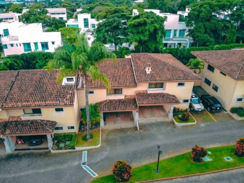 Foto Casa en Venta en Escazú, San José - U$D 285.000 - CAV39296 - BienesOnLine