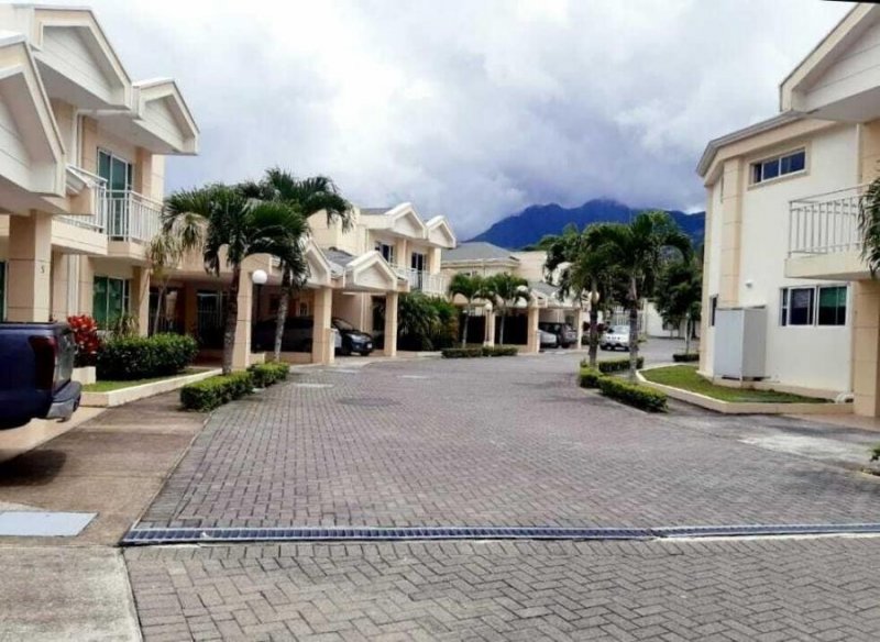 Casa en Venta en  Escazú, San José