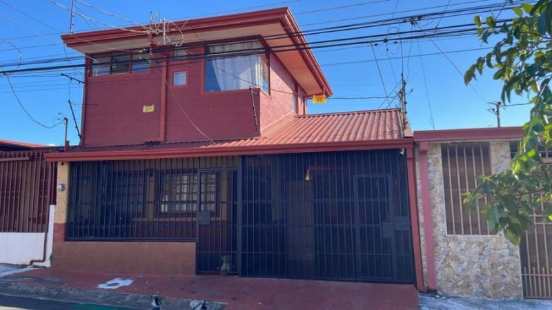 CASA EN VENTA EN HEREDIA, cod: CTL 23-1894
