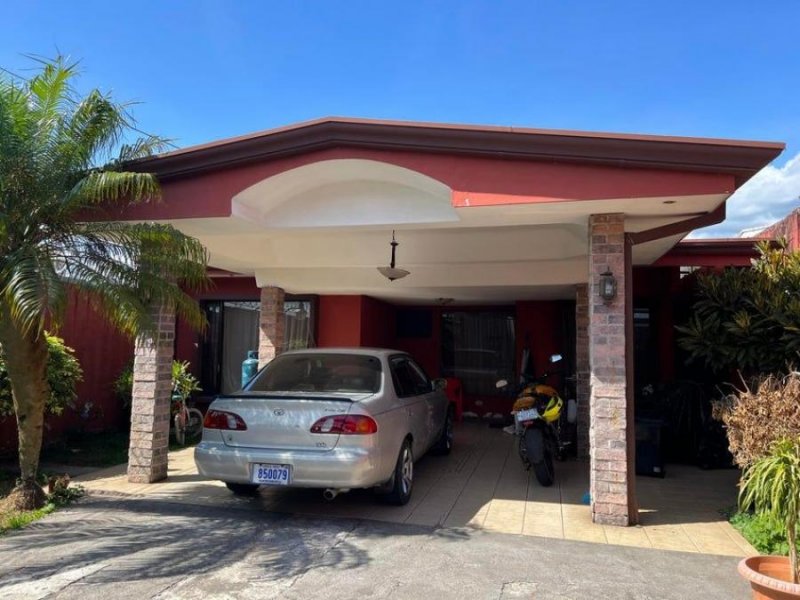Casa en Venta en Mercedes Heredia, Heredia