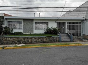 Casa en Venta en Cerca de la UCR Montes de Oca, San José