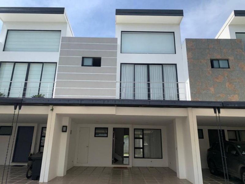 Casa en Venta en  Santa Ana, San José