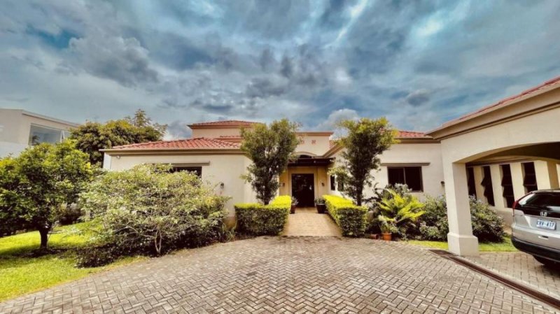 Casa en Venta en Pozos Santa Ana, San José