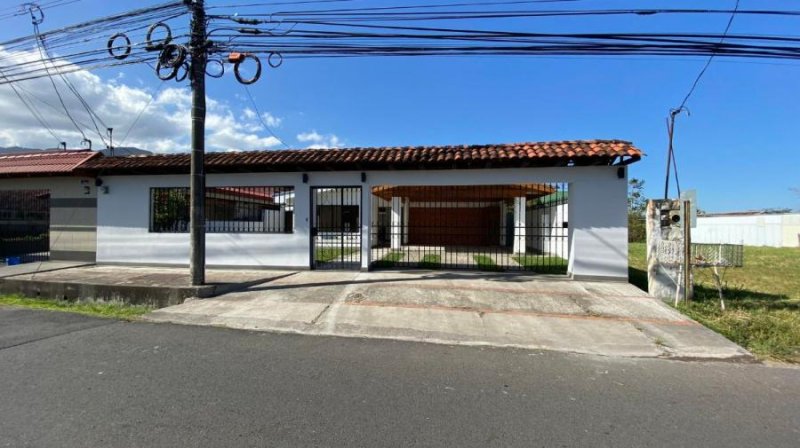 Casa en Venta en Río Oro Santa Ana, San José