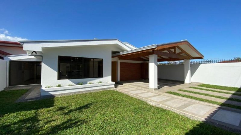 Casa en Venta en  Santa Ana, San José
