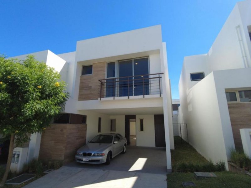 Casa en Venta en  Escazú, San José