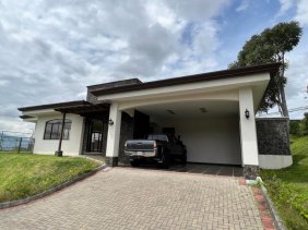 Casa en Venta en  San Isidro, Heredia