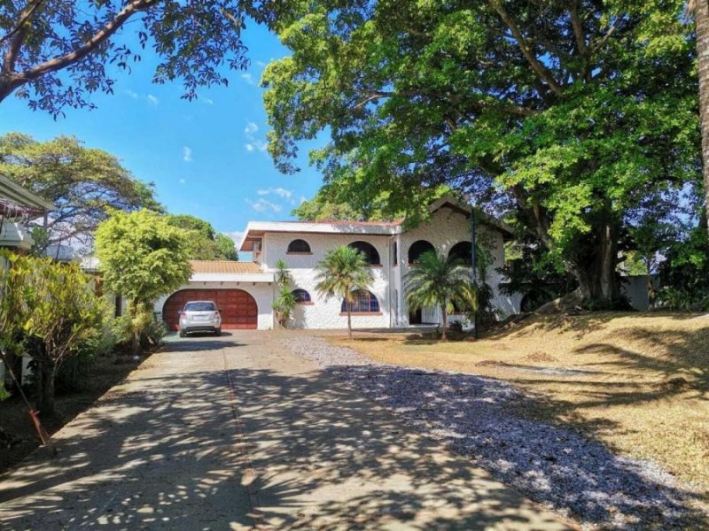 Casa en Venta en  Escazú, San José
