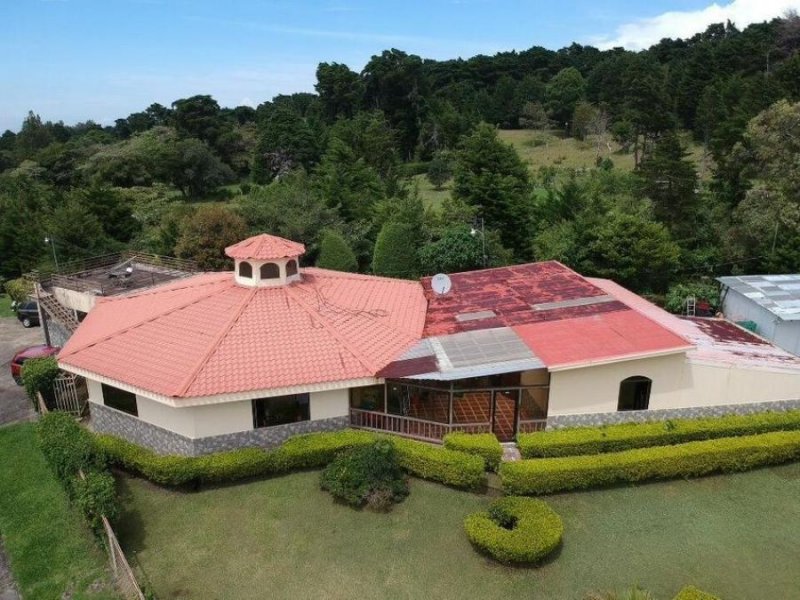 Casa en Venta en Residencial El Castillo San Rafael, Heredia