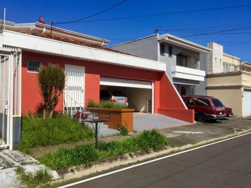Foto Casa en Venta en San Rafael, Escazú, San José - U$D 340.000 - CAV35230 - BienesOnLine