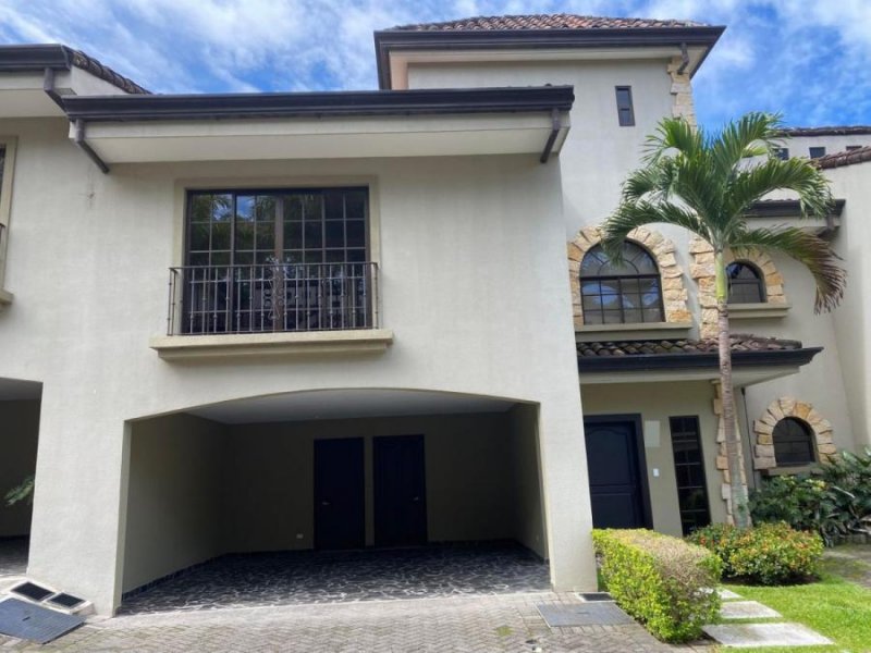 Casa en Venta en  Escazú, San José