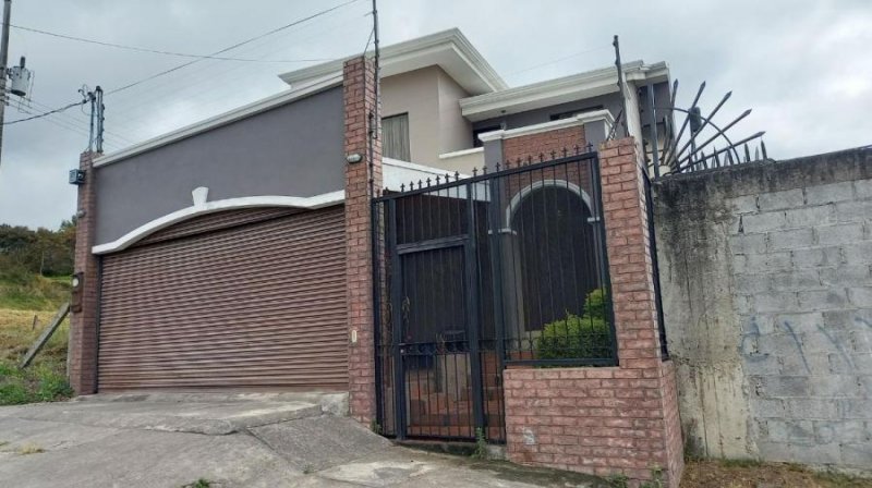 Casa en Venta en  Oreamuno, Cartago