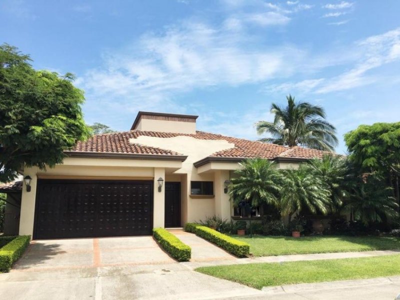 CASA EN VENTA EN SANTA ANA, cod: CTL 23-1465