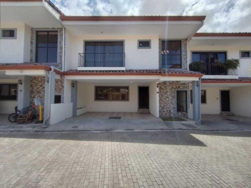 Casa en Venta en  Santa Ana, San José