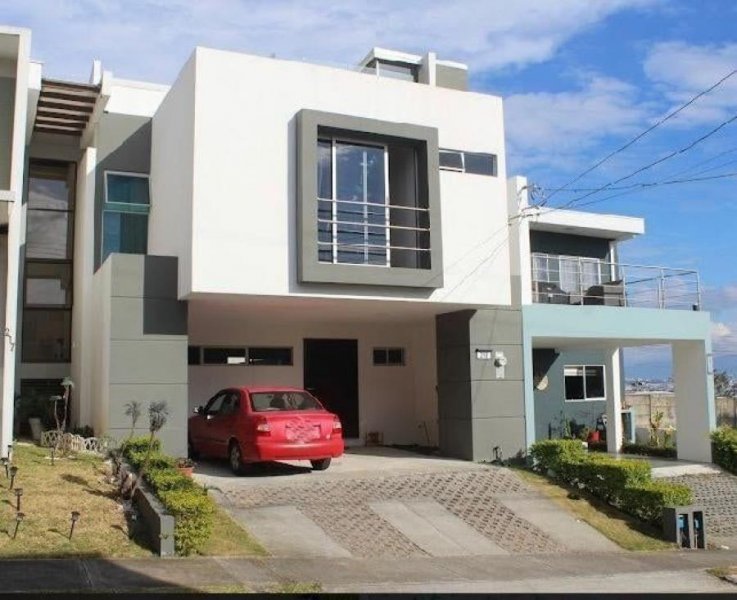 Casa en Venta en  Heredia, Heredia