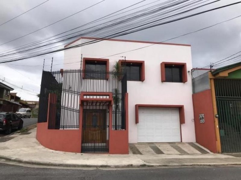Foto Casa en Venta en Zapote, San José, San José - U$D 235.000 - CAV24243 - BienesOnLine