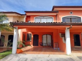 Casa en Venta en Pozos Santa Ana, San José