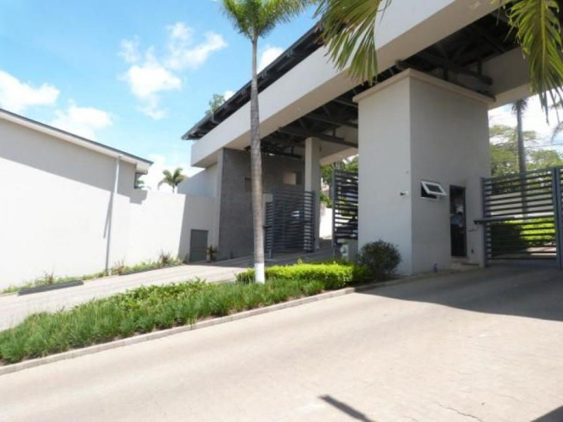 Foto Casa en Venta en Escazú, San José - U$D 210.000 - CAV24111 - BienesOnLine