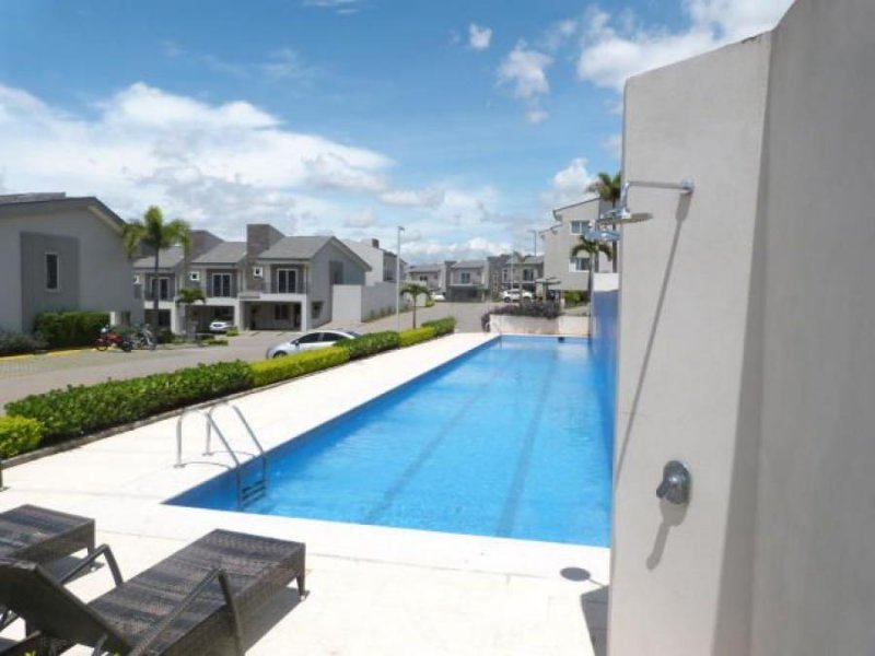 Foto Casa en Venta en Escazú, San José - U$D 210.000 - CAV23405 - BienesOnLine