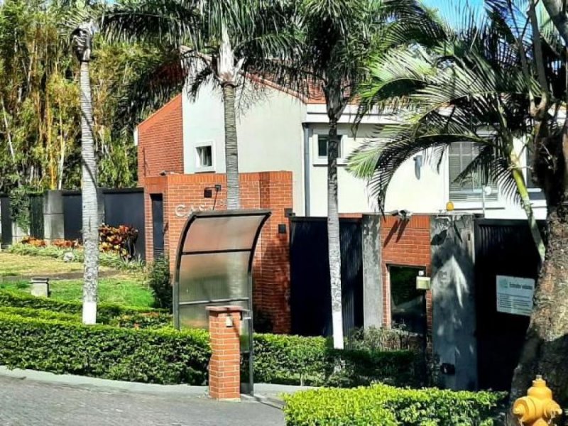 Foto Casa en Venta en Escazú, San José - U$D 175.000 - CAV24108 - BienesOnLine