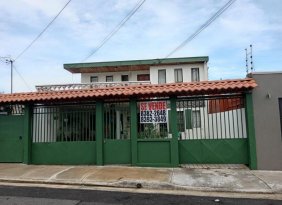 Casa en Venta en Centro, 100 m del Banco de Costa Rica Barva, Heredia