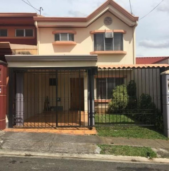 Foto Casa en Venta en Heredia, Heredia - U$D 130.000 - CAV24515 - BienesOnLine