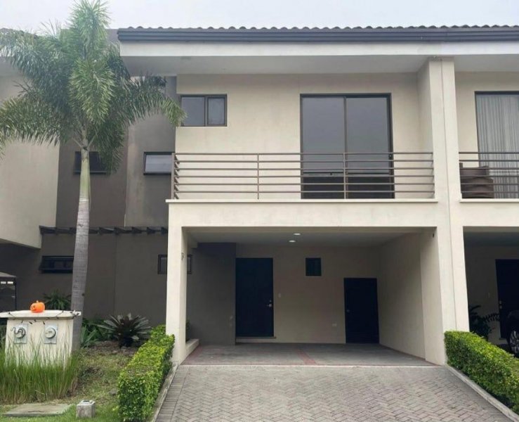 Casa en Venta en Santa Ana San Jose Santa Ana San Jose, San José