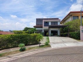 Casa en Venta en GUACIMA ALAJUELA Guácima, Alajuela