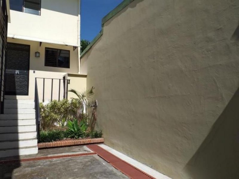 Foto Casa en Alquiler en Escazú, San José - U$D 900 - CAA23599 - BienesOnLine