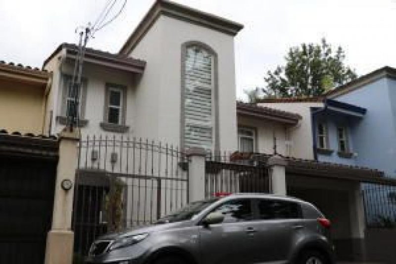 Foto Casa en Venta en Escazú, San José - U$D 215.950 - CAV23817 - BienesOnLine