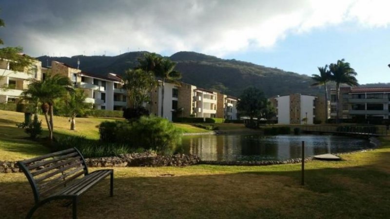 Apartamento en Venta en Avalon Country Rio Oro Santa Ana, San José