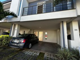 Casa en Venta en Brasil Santa Ana, San José