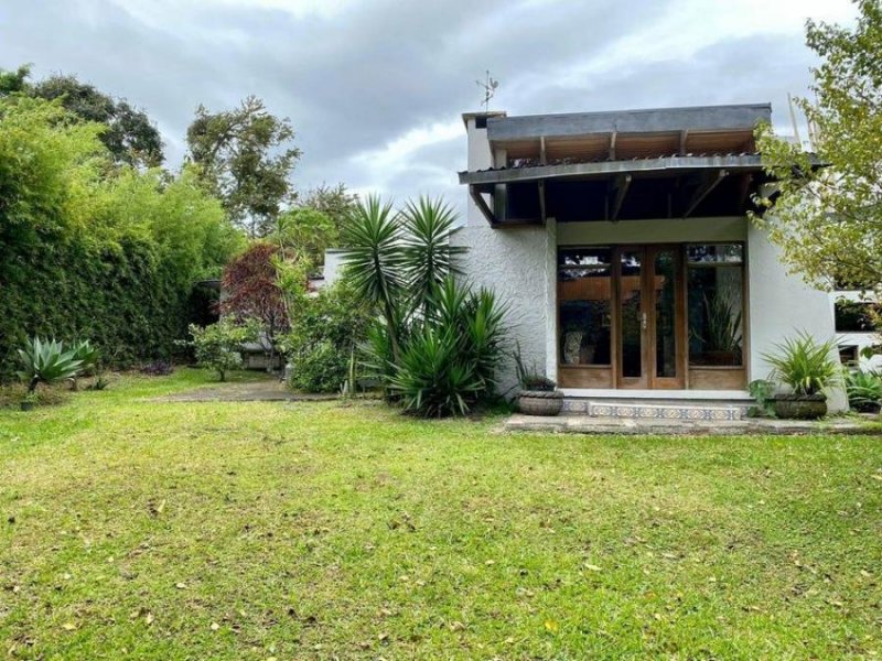 Casa en Venta en  Escazú, San José