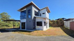 Casa en Venta en San Isidro Grecia, Alajuela