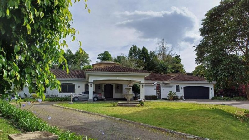 SE ALQUILA CASA EN GRANADILLA CURRIDABAT PBR