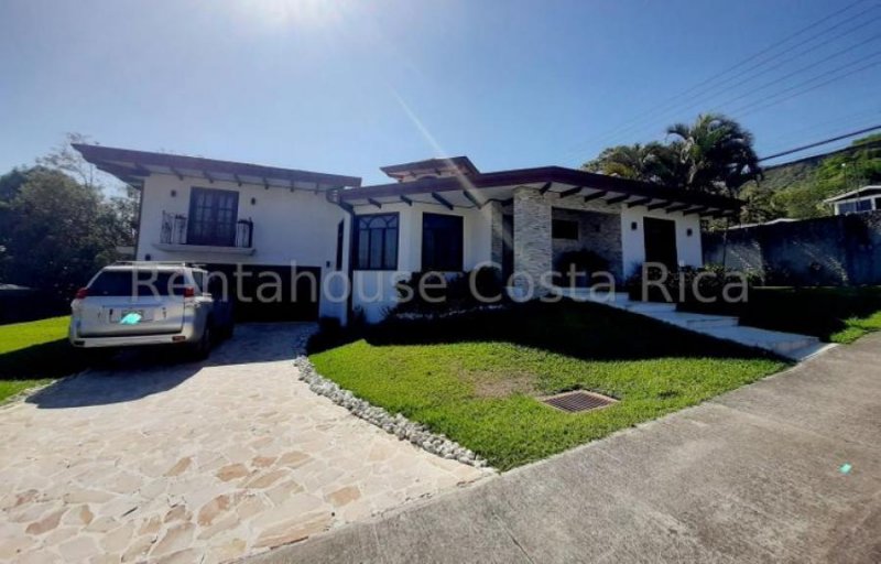 Casa en Venta en Piedades Santa Ana, San José