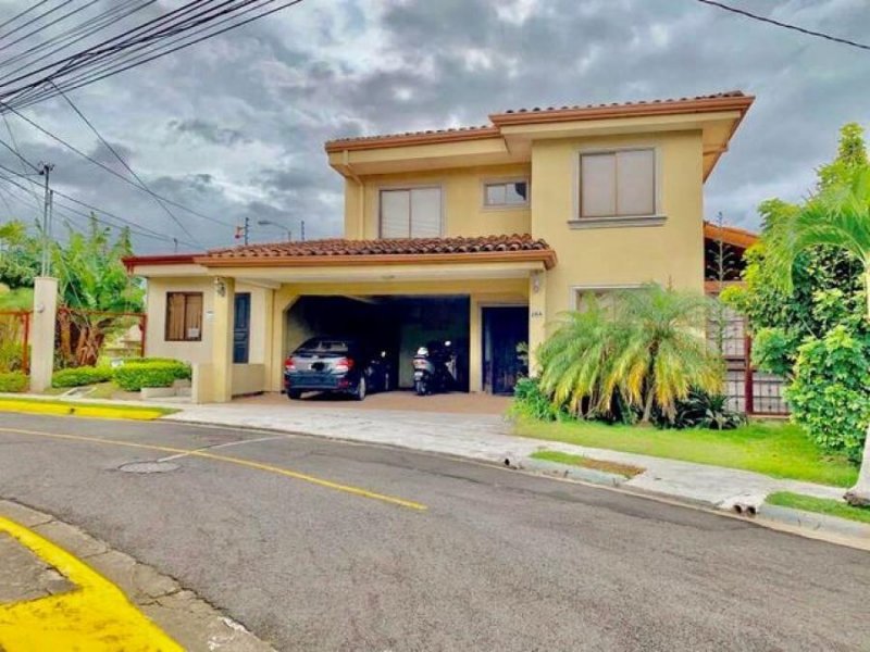 Casa en Venta en Heredia Heredia, Heredia
